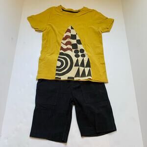 Tea Collection Surf T-Shirt Black Shorts Outfit